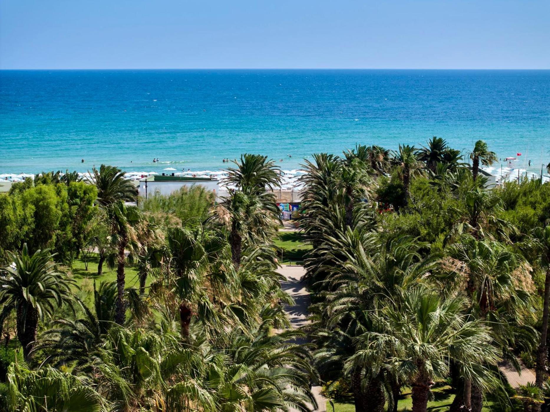 Granserena Hotel Torre Canne Buitenkant foto